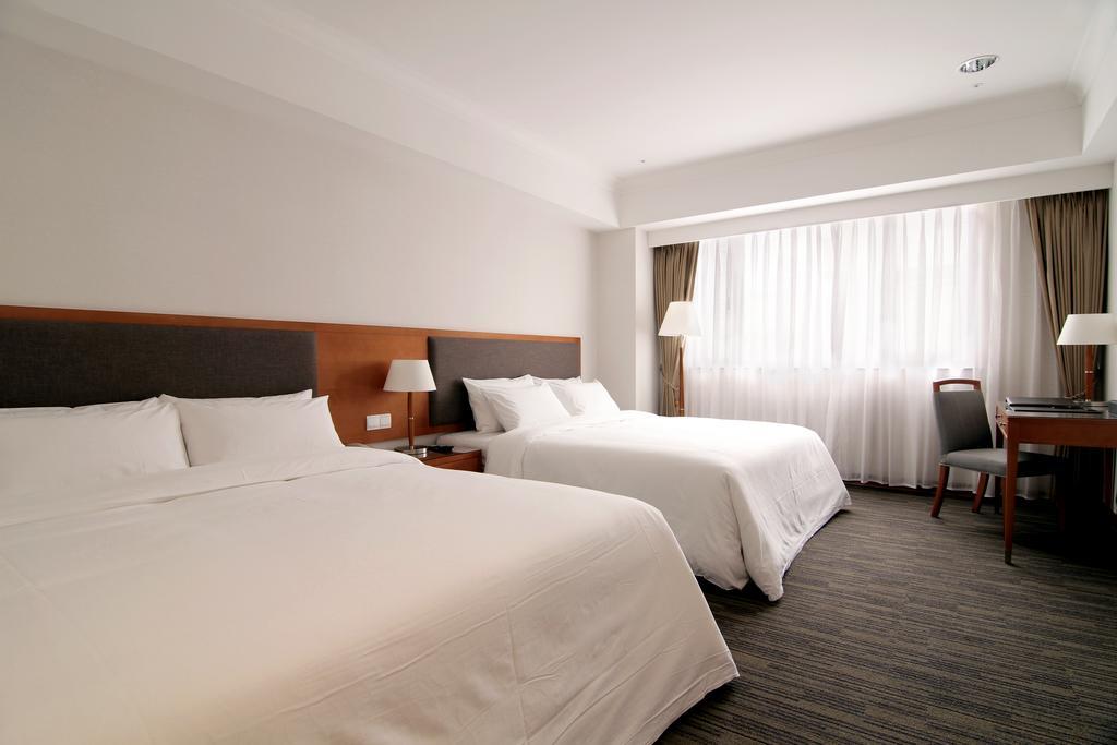 Fushin Hotel Taichung Luaran gambar
